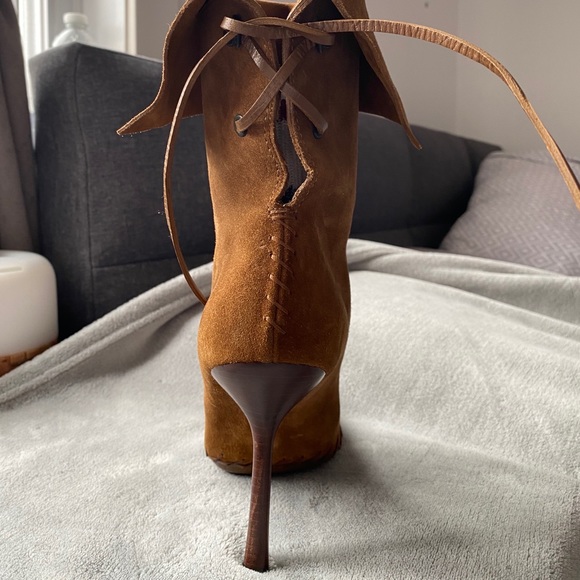 GUCCI shoes in size 38. - Picture 4 of 6